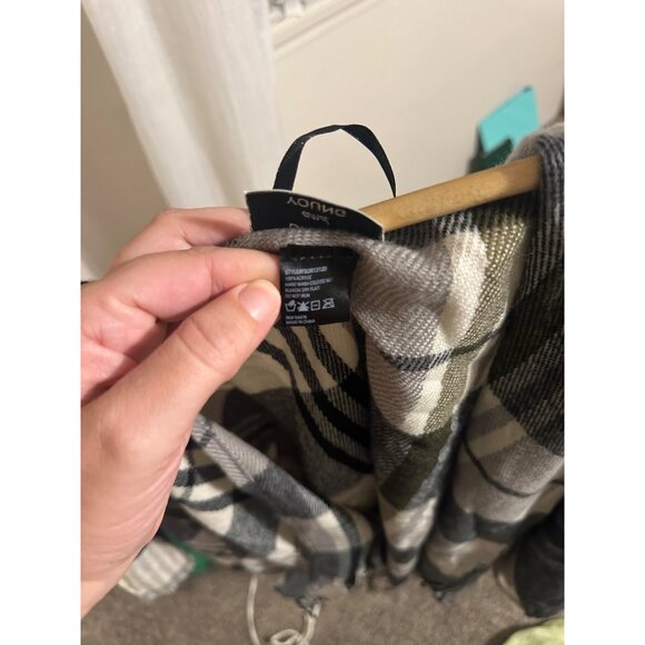 David & Young Plaid Belted Poncho Wrap Fall Sweater - Picture 11 of 11